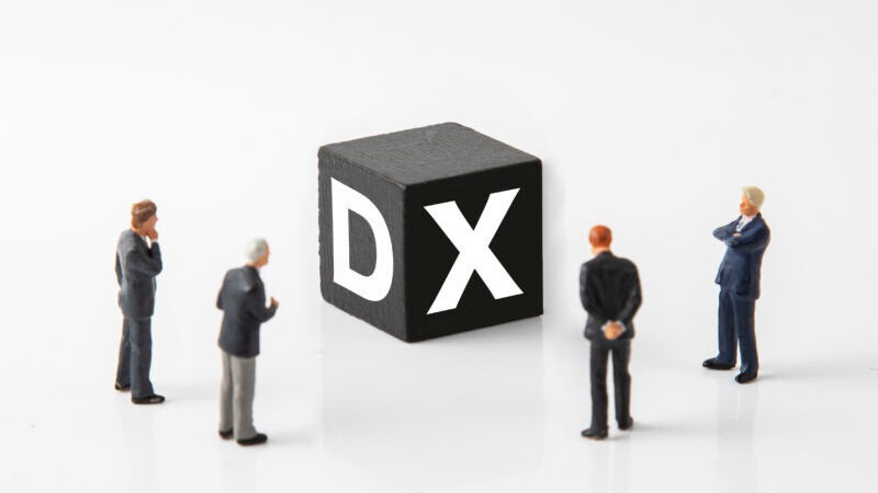 営業DXとは？成功事例と推進するための具体的な方法等を徹底解説